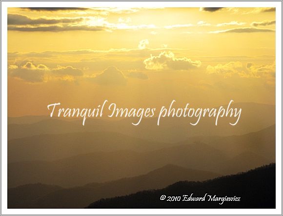 D000106   Ray, clouds and mountains, North Carolina